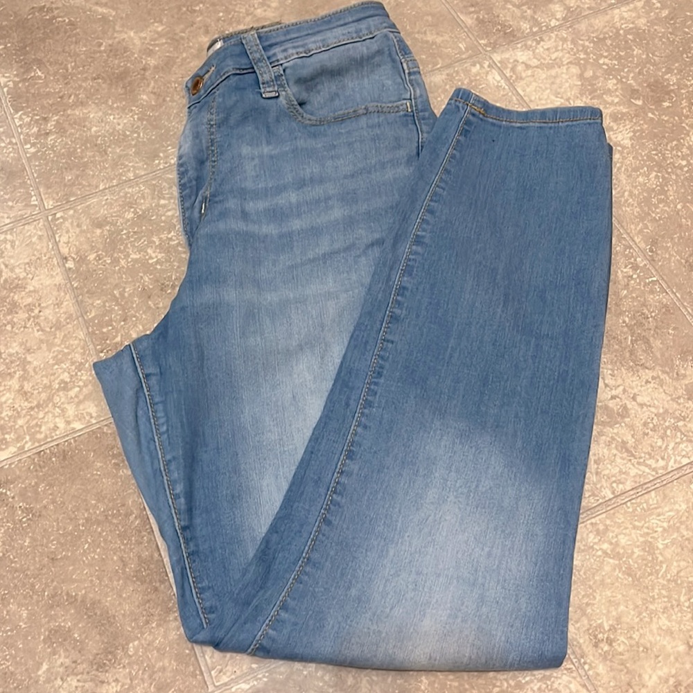 Jeans 🤍💙